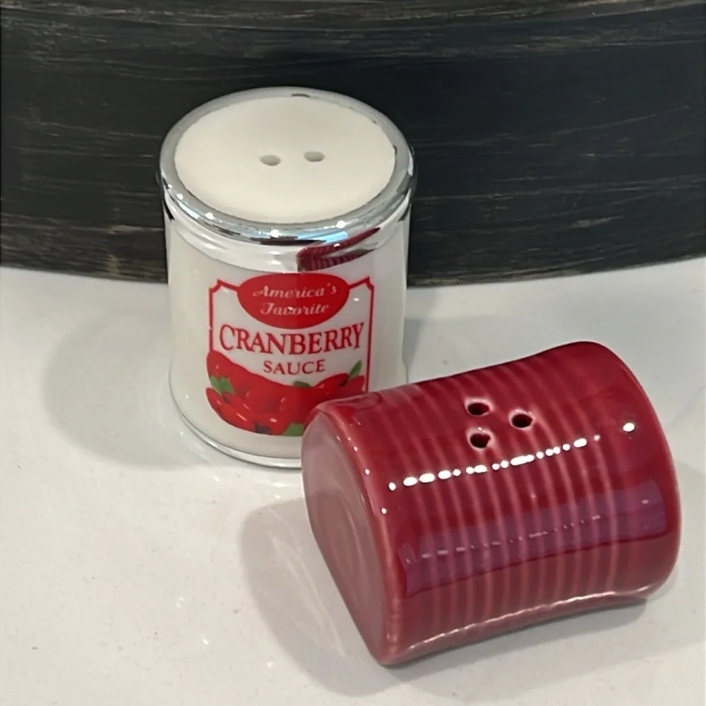 Cute. Mini CRANBERRY Salt & Pepper